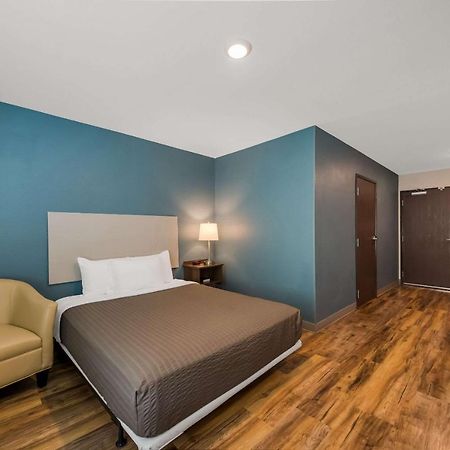 Woodspring Suites Інвернесс Екстер'єр фото